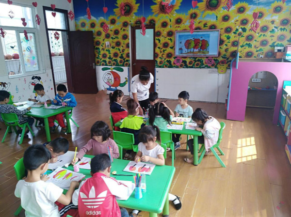 优质课幼儿园美术课 2017091445939917.jpg