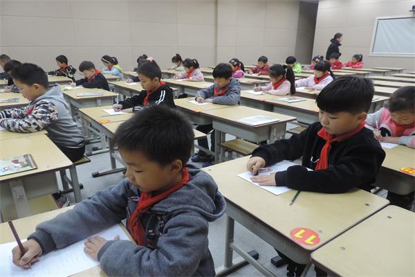 对答如什么成语_成语故事简笔画