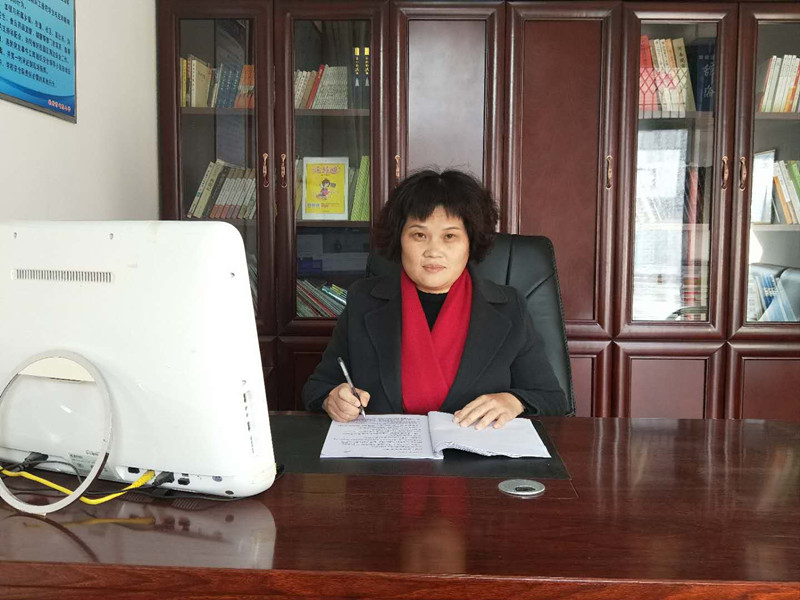 李秀芳