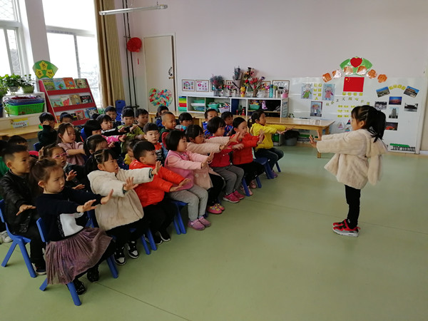 [嵩阳办]嵩阳实验幼儿园幼儿开展"会跳舞的手指"幼儿手指游戏展示活动