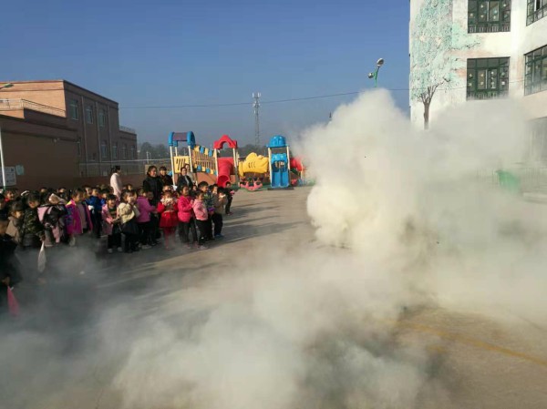 消防演练学校着火处理 2018110936741569.jpg