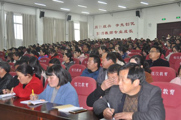 登封2018年人口_登封市人民政府关于2018第五届嵩山少林国际马拉松赛交通管制(2)