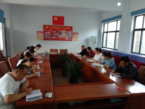 东华镇多少人口_东华帝君(3)