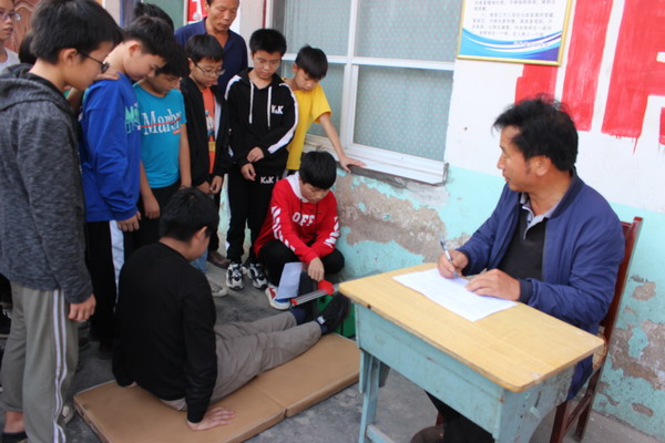 [东华] 开展体质检测 关注学生健康