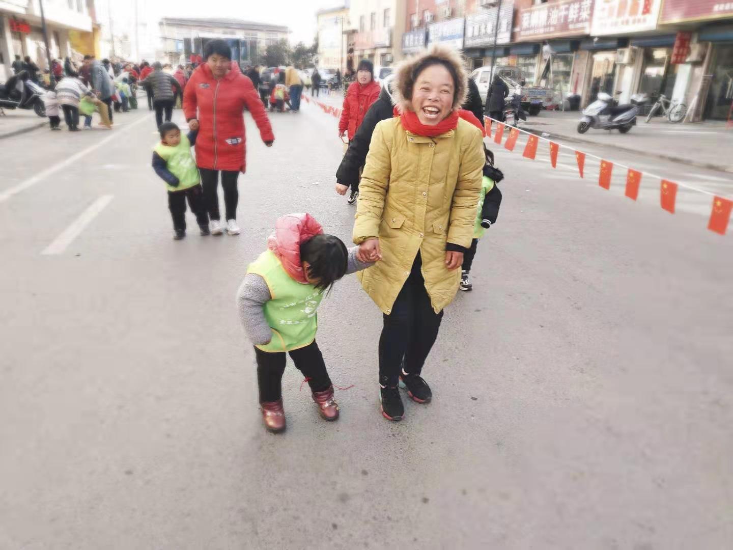 于人口足_人口普查