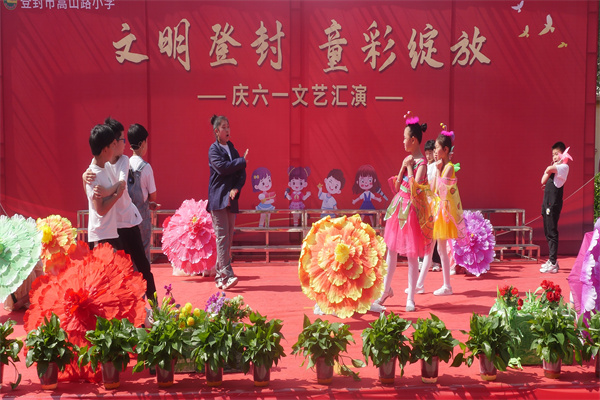 俩人情景表演短剧英语,俩人情景表演短剧英语怎么说